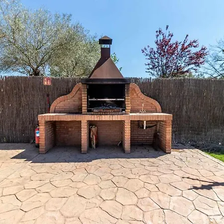 Can Buganto Amplia Casa Con Piscina Y Jardin Holiday home *